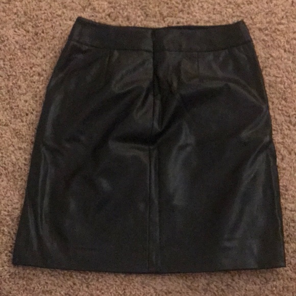 Houndstooth faux leather detail skirt - Picture 3 of 4